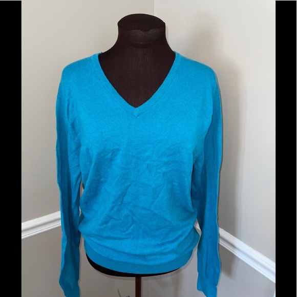 J. Crew Other - J Crew men’s v neck sweater sz M